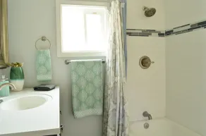 Renovated, 1,350 sq ft home central to L.A & O.C Property overview - Image 3