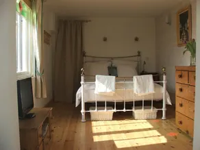 Detached holiday cottage apartment - Image 3