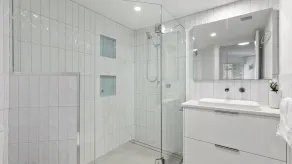 6 Parkshores Sunshine Location Location Location 100m to beach access - Image 4