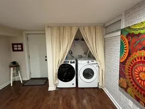 Spacious 2900 SQ Feet House In Ginter Park, 10 min to Everywhere - Image 3