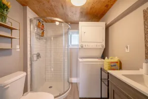 Erie Shores Lakehouse! · Sunsets & Hot Tub - Image 3