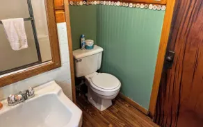Gresham Shores - Woodies Perch - PET FRIENDLY - Image 5