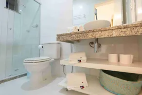 HOUSE W/ RESORT SERVICE,  2 MIN WALK TO THE BEACH, POOL, AC, WIFI, MAID - Image 4