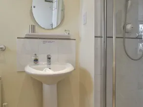 4 Schlafzimmer Unterkunft in Bideford - Image 3