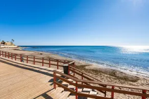 Calahonda Beach II First line apartment in Calahonda - Image 4