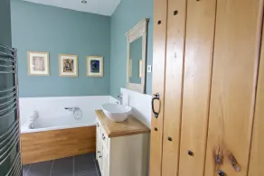Spacious farmhouse with private heated pool, sleeping up to 8. - Image 2