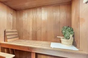 White Mountains Chic Chateau: Updated 3BR+Loft, Sauna, Fireplace & Resort Perks - Image 4