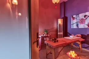 Bright Family Apartment With Shared Pool RU - Image 4