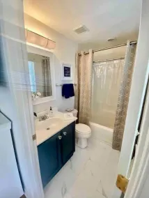 Entire Townhome (3 miles to Bethany Beach) - Image 5