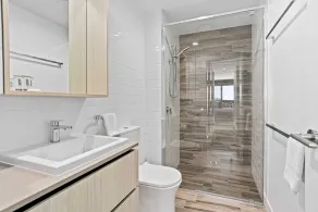 Escape to paradise at this exquisite 2 bedroom, 2 bathroom apartment. - Image 3