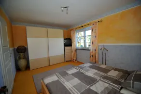 Brightly furnished non-smoking apartment in a quiet location - Image 3