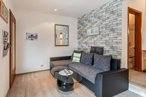Holiday Apartment '3' with Mountain View, Private Terrace and Wi-Fi - Image 3