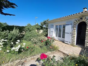 Le calme d'une maison de campagne avec piscineSPA à 10 min des plages vendéennes - Image 5