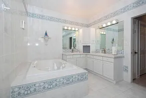 Ocean City MD waterfront rental with skyline views, canal access, bring your boat or jet ski! - Image 5