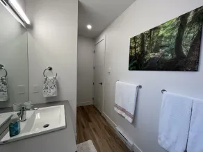 The Ridge Suite-Vancouver Island - Image 3