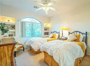 Luxury 3BD/2BA Desert Oasis Near Tucson w Pool, Views, Low Summer Rates! 🌄 - Image 3