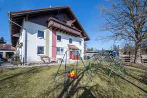 Holiday Home 'Das kleine Paradies' Surrounded by Nature with Garden and Wi-Fi - Image 4