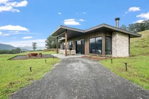 EcoLuxe Villa on 146 acres in Kangaroo Valley - breathtaking views,wild swimming - Image 4