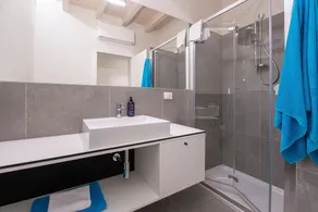 Apartamento 'Flat 3' com vista para o lago, Wi-Fi e ar condicionado - Image 3