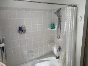 FIRST FLOOR FLAT FOR BUSINESS OR PLEASURE - Image 4