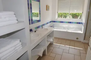 Große Villa in Strandnähe, Restaurants und Geschäften: 15 Personen mit großem Pool - Image 4