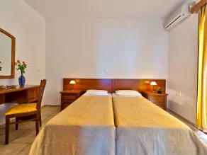 Pegasos Maisonette, a sea view 2-bedroom apartment 350 meters from sandy beach - Image 2