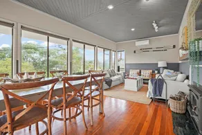 Killcare beach retreat - Image 5