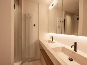 Sunny and modern apartment in center of Knokke with parking - Image 2