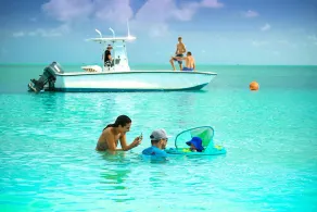 Beautiful beachfront condo in Paradise - Image 3