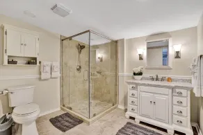 5BR with Heated Pool 5 min to Beach - Image 4