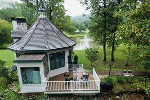 Magical secluded hideaway on a French Country Estate with tranquil creek & ponds - Image 5