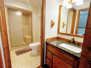 ★6 bedroom - 4 Bath Retreat + Fort Rock Park -A/C -With SHARC Passes ★ - Image 3