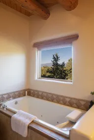 Adobe Villa with 360º Views and entrance to Carson National Forest. - Image 3