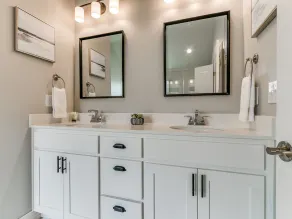 Cozy and Contemporary Home in Yukon! - Image 3