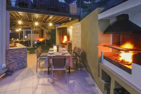 VillaBarcelonaCoast-POOL, BBQ, A/C,Beaches (5' by car), Barcelona (25' min),WIFI - Image 3