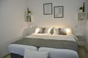 Superbe et moderne maison de luxe de 2 chambres avec de belles vues sur la mer - Image 4