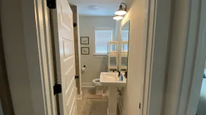 Modern 3 bedroom close to the bay and downtown! - Image 2