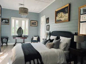 Tranquil Retreat: Charming Country Homestead on 12 Acres, 6km to Byron Bay - Image 5