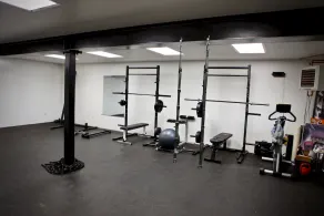 14,229 sqft Estate auf 8ac mit 4100sq ft Gästehaus mit TikiBar HotTub WeightRoom - Image 3