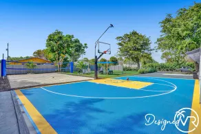 8BR Family Resort with Pool & Playground - Image 3