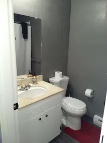 UPSTAIRS 1 Bedroom Unit with Creek View - Image 4