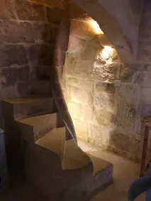 Ferme unique avec piscine et jacuzzi - Image 2