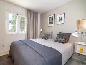 Modern 2 Bedroom Penthouse w/ Terrace, Pool & BBQ - Image 2