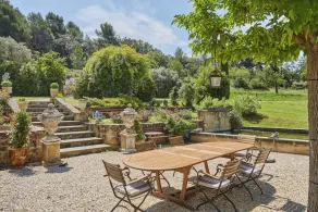 Mas 18ème de 400 m2 Rénové par Architecte sur 6 Ha, Village Célèbre du Luberon - Image 2