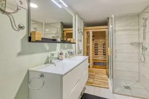 Rozi's Riverside Cottage - Happy Rentals - Image 4