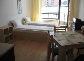 1 chambre - Dort 4 - Animaux acceptés - Vue sur la montagne - Image 3