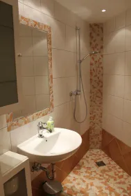 moderno apartamento de 2 quartos e 1/2 perto do lago, perto de Tripsdrill, perto de Heilbronn - Image 2