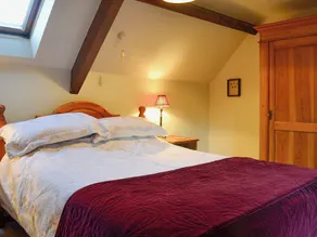 2 bedroom accommodation in Bussage, near Cirencester - Image 4