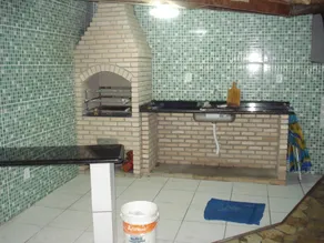 House with 6 bedrooms, 4 of them have bathrooms at - Image 2