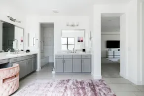 Orange Blossom by LuxeKey | Modern Luxury Home in Old Town w/ Free Pool Heat - Image 5